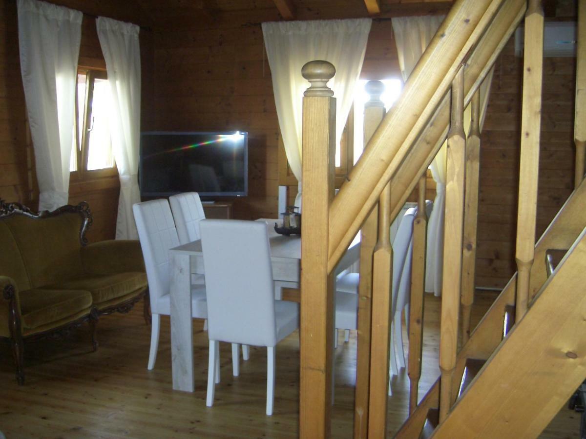 Chalet L Oasi Di Ambra 8 Posti Letto Con Uso Piscina Ardea Zewnętrze zdjęcie