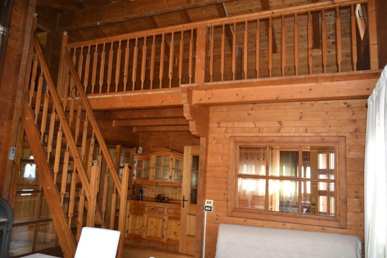 Chalet L Oasi Di Ambra 8 Posti Letto Con Uso Piscina Ardea Zewnętrze zdjęcie